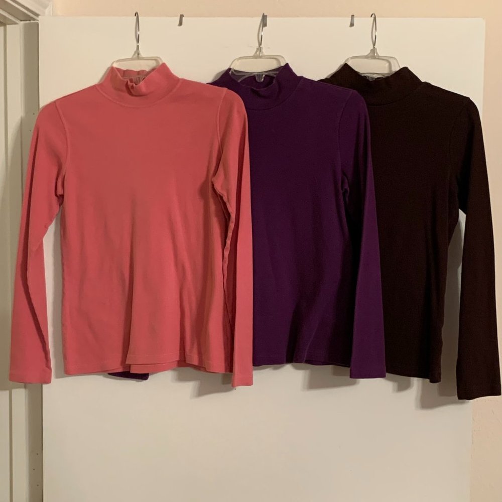 White Stag Small Long Sleeve Mock Neck